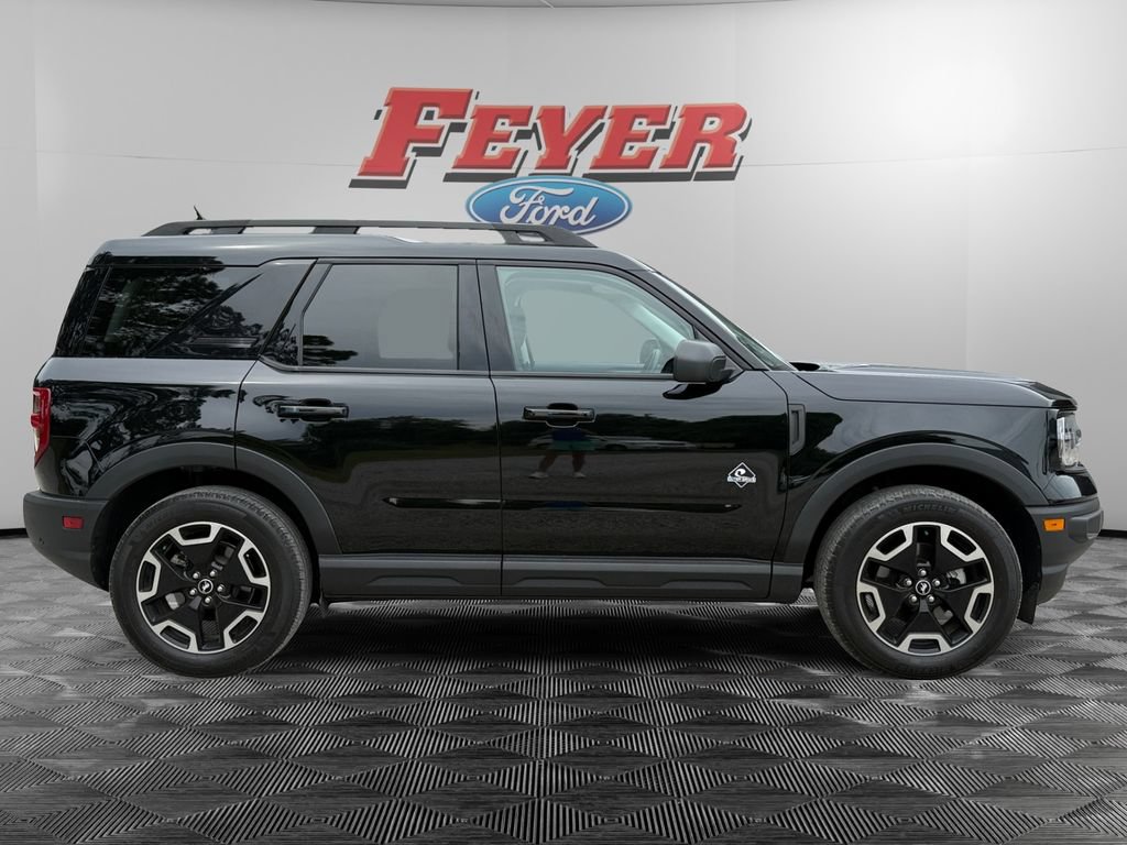 Certified 2023 Ford Bronco Sport Outer Banks w/ Tech Package AWD/4WD image 6