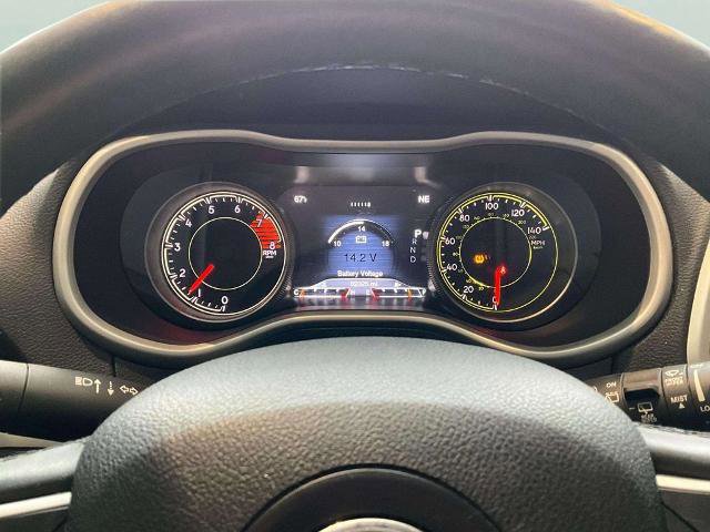 Used 2017 Jeep Cherokee Trailhawk w/ Comfort & Convenience Group image 10