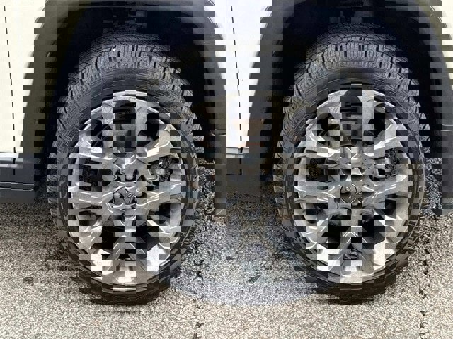 Used 2018 Jeep Compass Limited w/ Navigation Group image 9