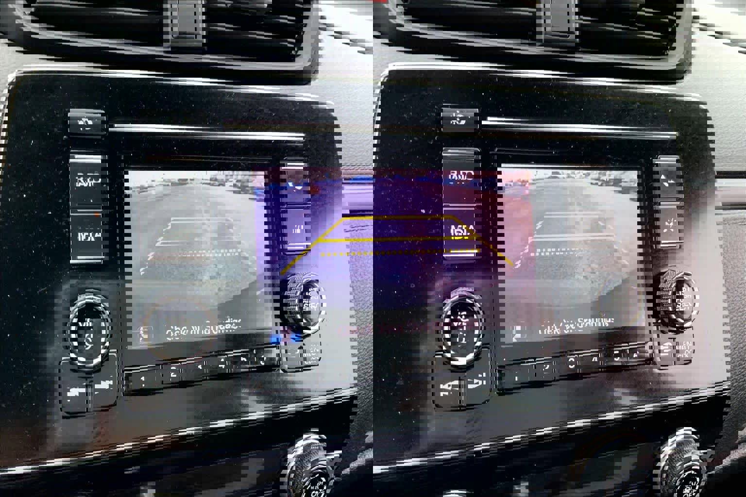 Used 2020 Honda CR-V LX image 23