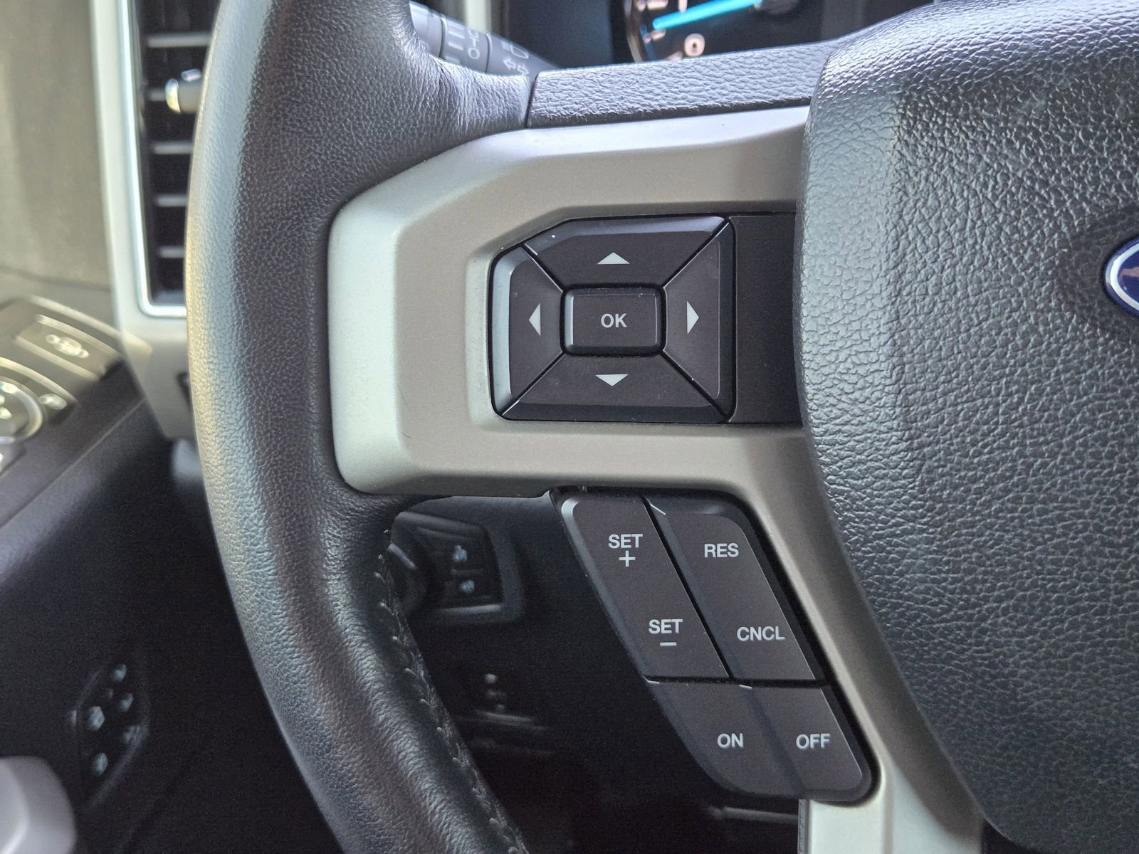 Certified 2022 Ford F250 Lariat w/ Lariat Ultimate Package image 29