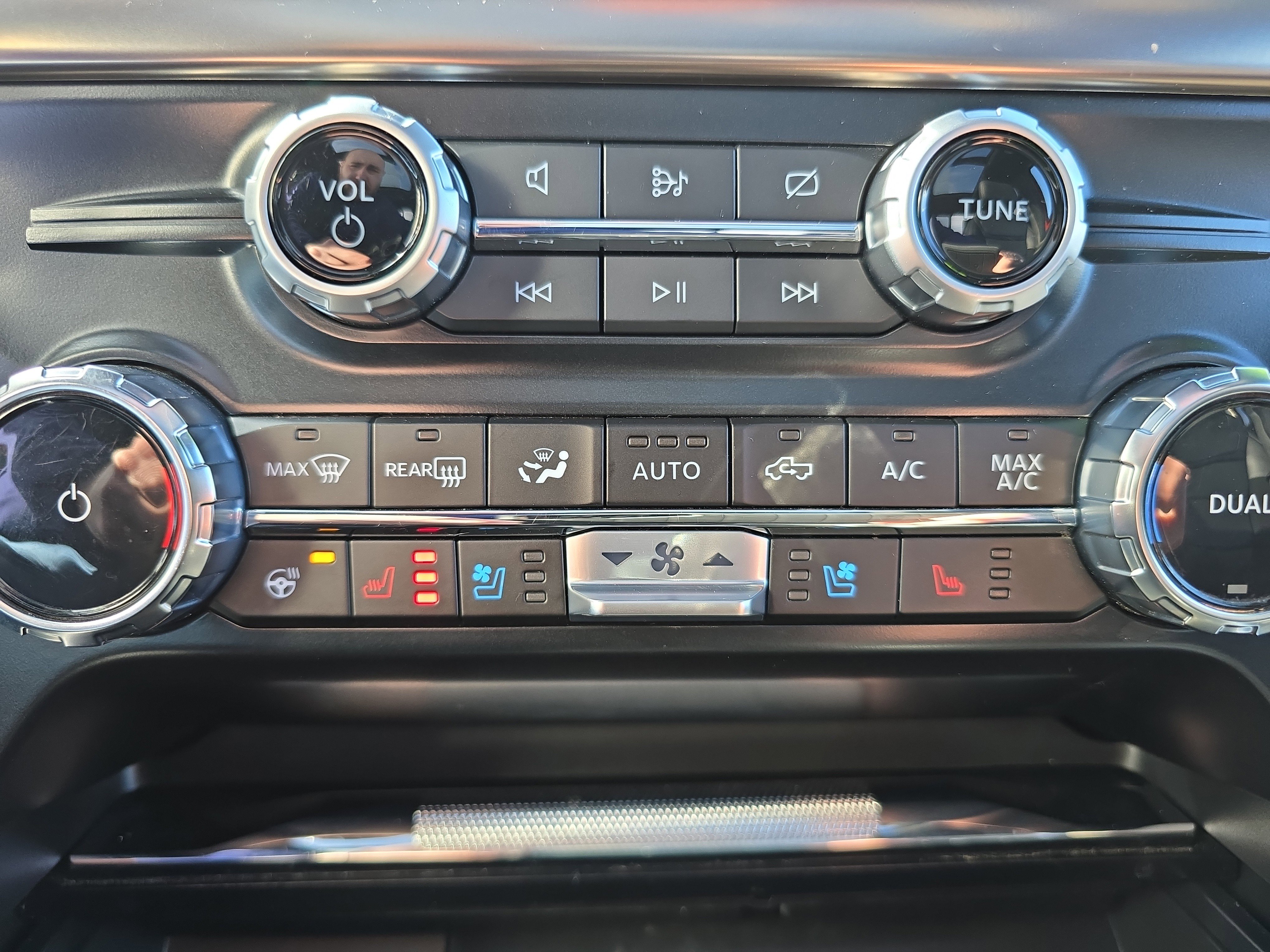 Certified 2023 Ford F150 Raptor AWD/4WD image 34