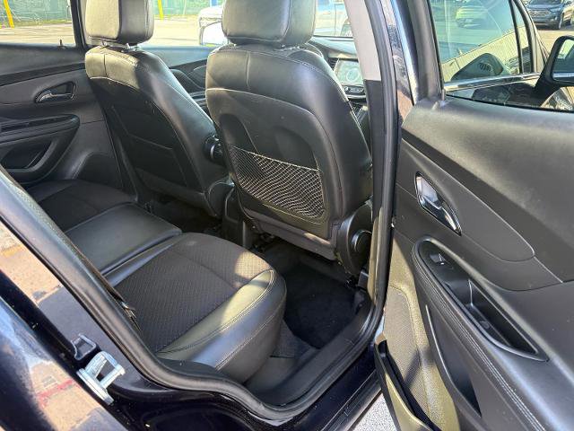 Used 2021 Buick Encore Preferred image 29