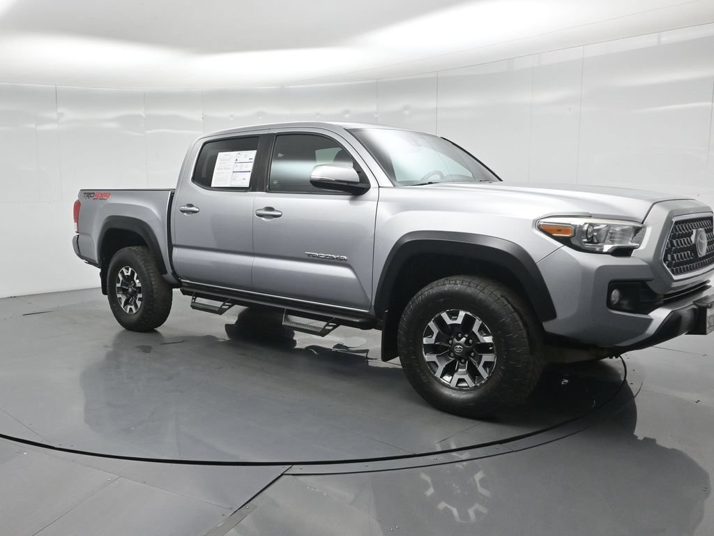 Used 2019 Toyota Tacoma TRD Off-Road w/ Technology Package AWD/4WD image 57