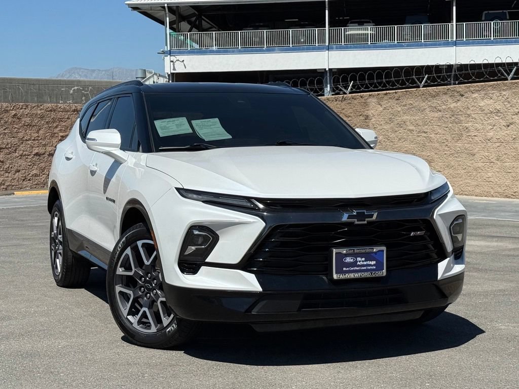 Used 2023 Chevrolet Blazer RS FWD image 3