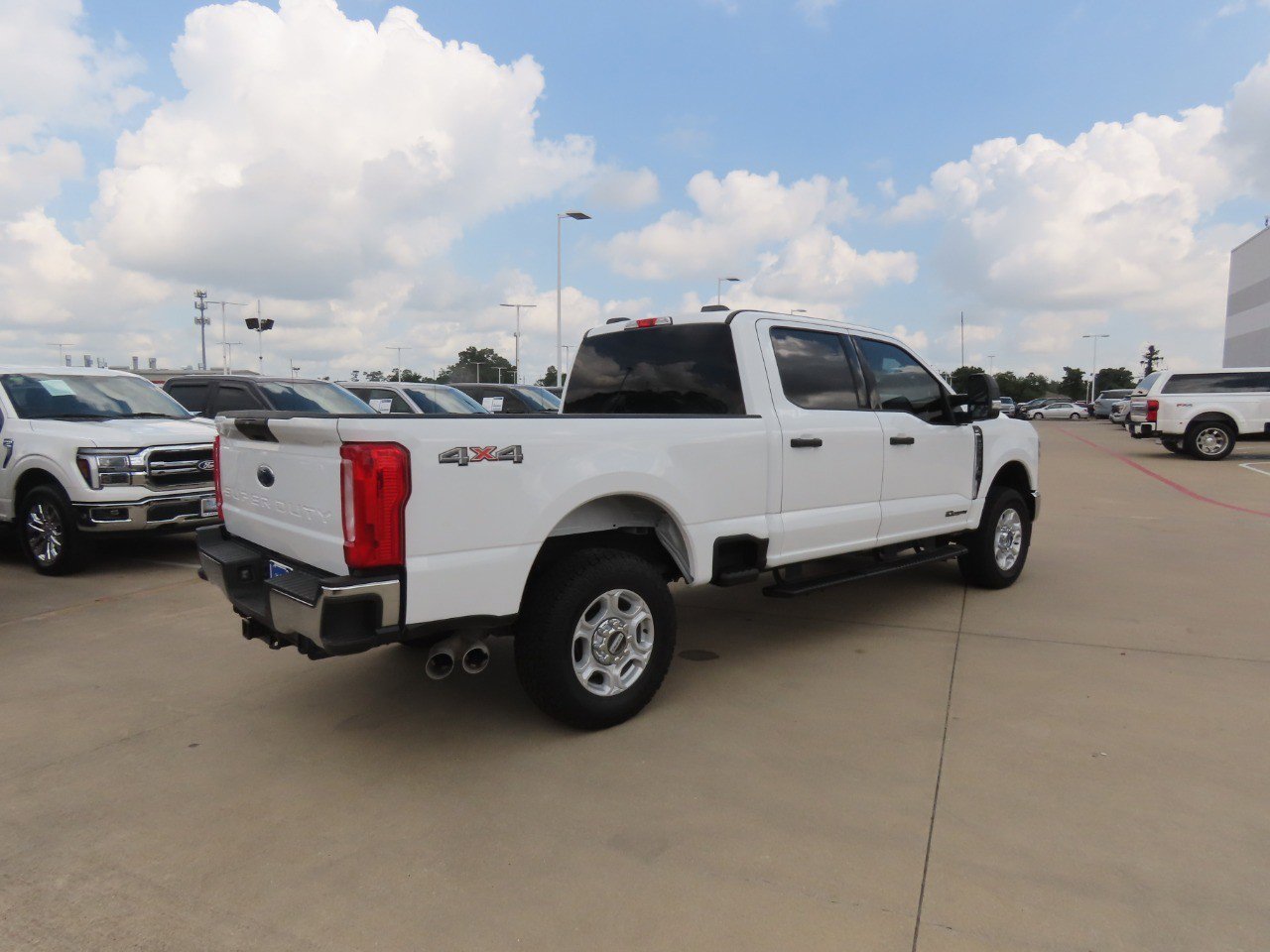 Certified 2025 Ford F250 XLT AWD/4WD image 11