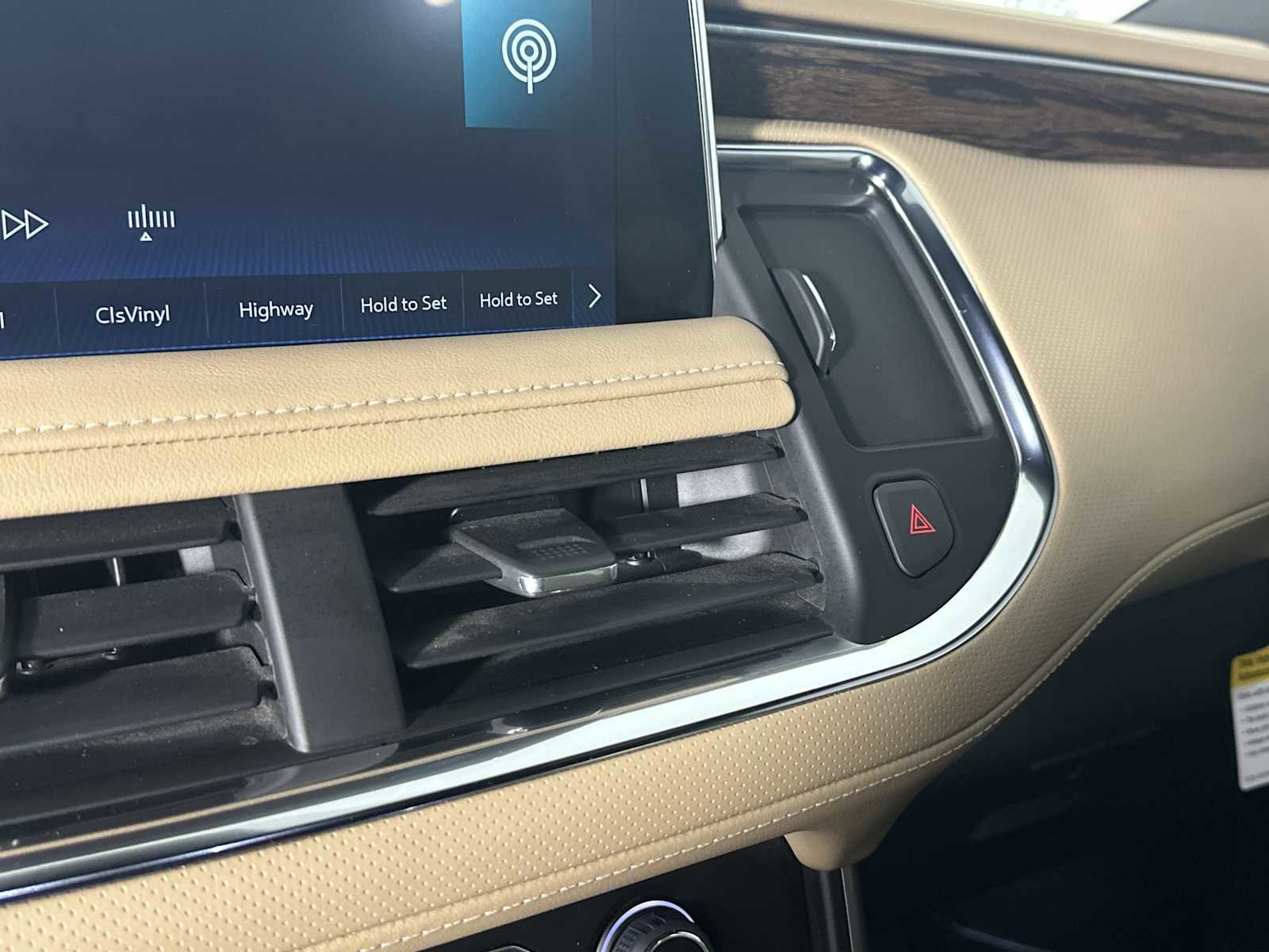 Used 2023 Chevrolet Tahoe Premier image 37