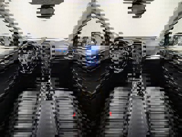 Certified 2022 Ford Edge SEL w/ Convenience Package image 2