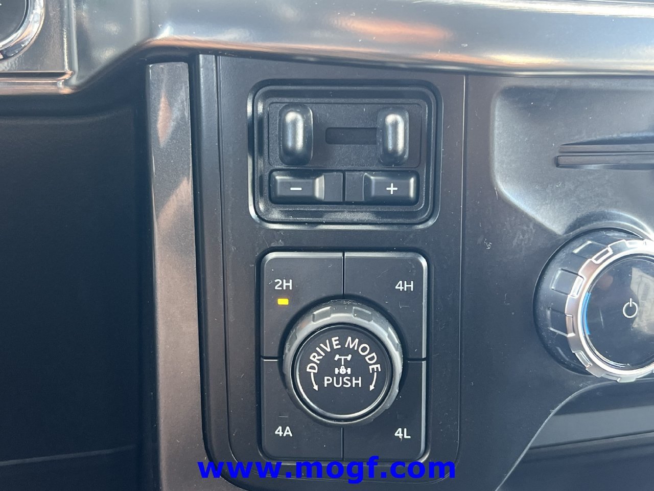 Certified 2023 Ford F150 Lariat w/ Equipment Group 502A High AWD/4WD image 10