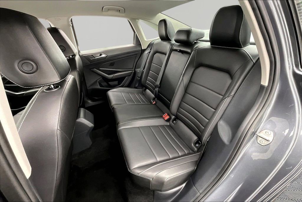 Used 2024 Volkswagen Jetta SE FWD image 26