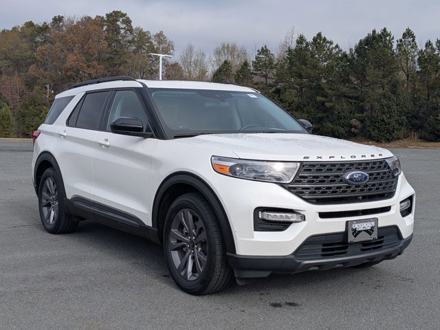 Certified 2022 Ford Explorer XLT w/ Equipment Group 202A image 8