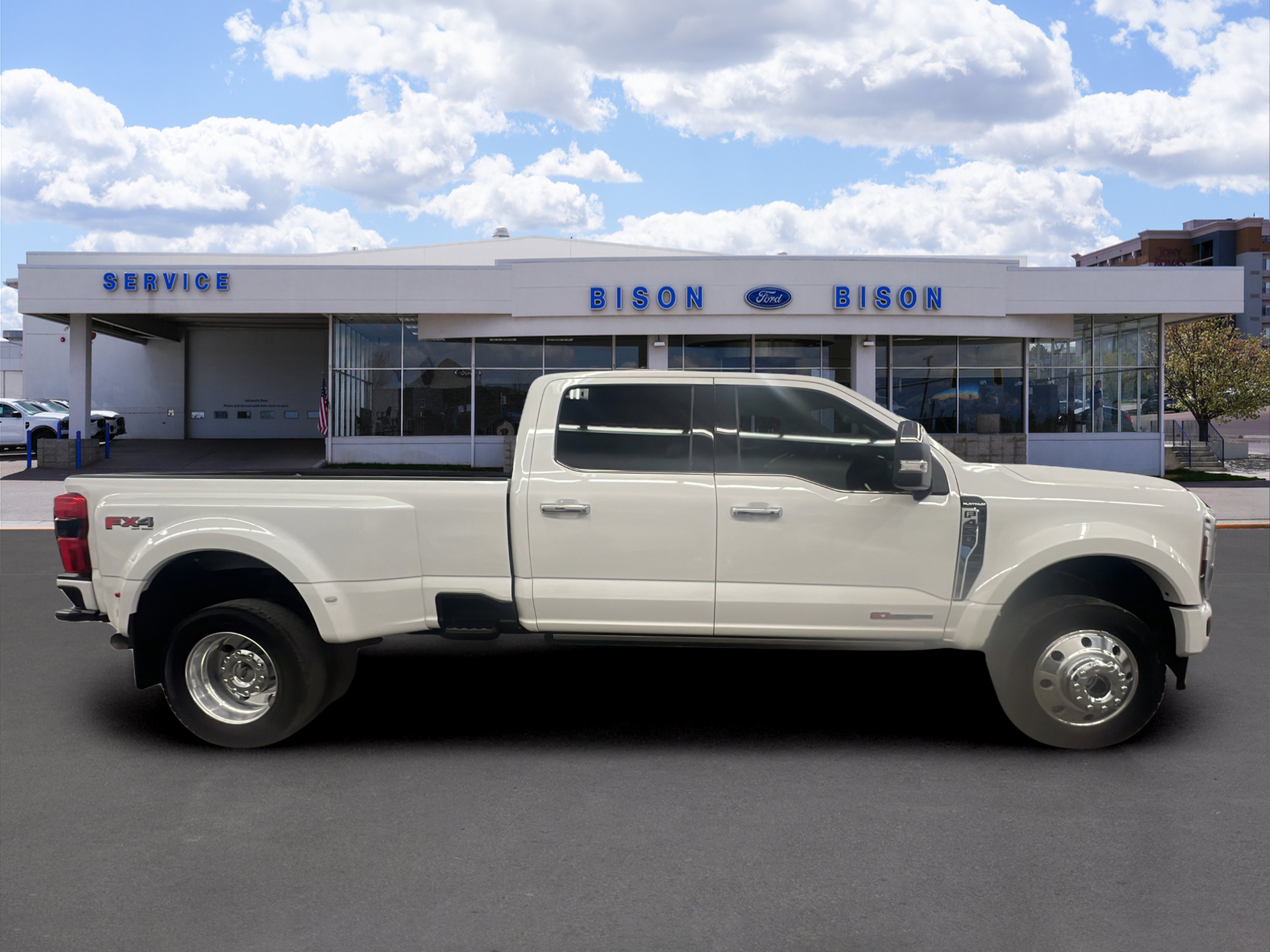 Certified 2024 Ford F450 Platinum w/ FX4 Off-Road Package image 2