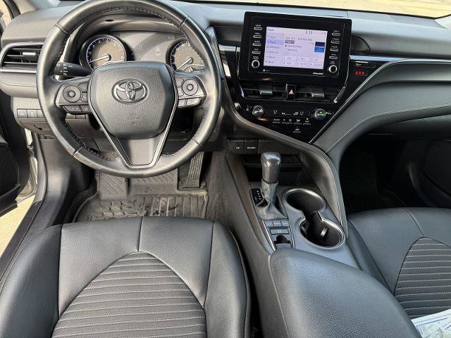 Used 2022 Toyota Camry SE w/ Convenience Package image 22