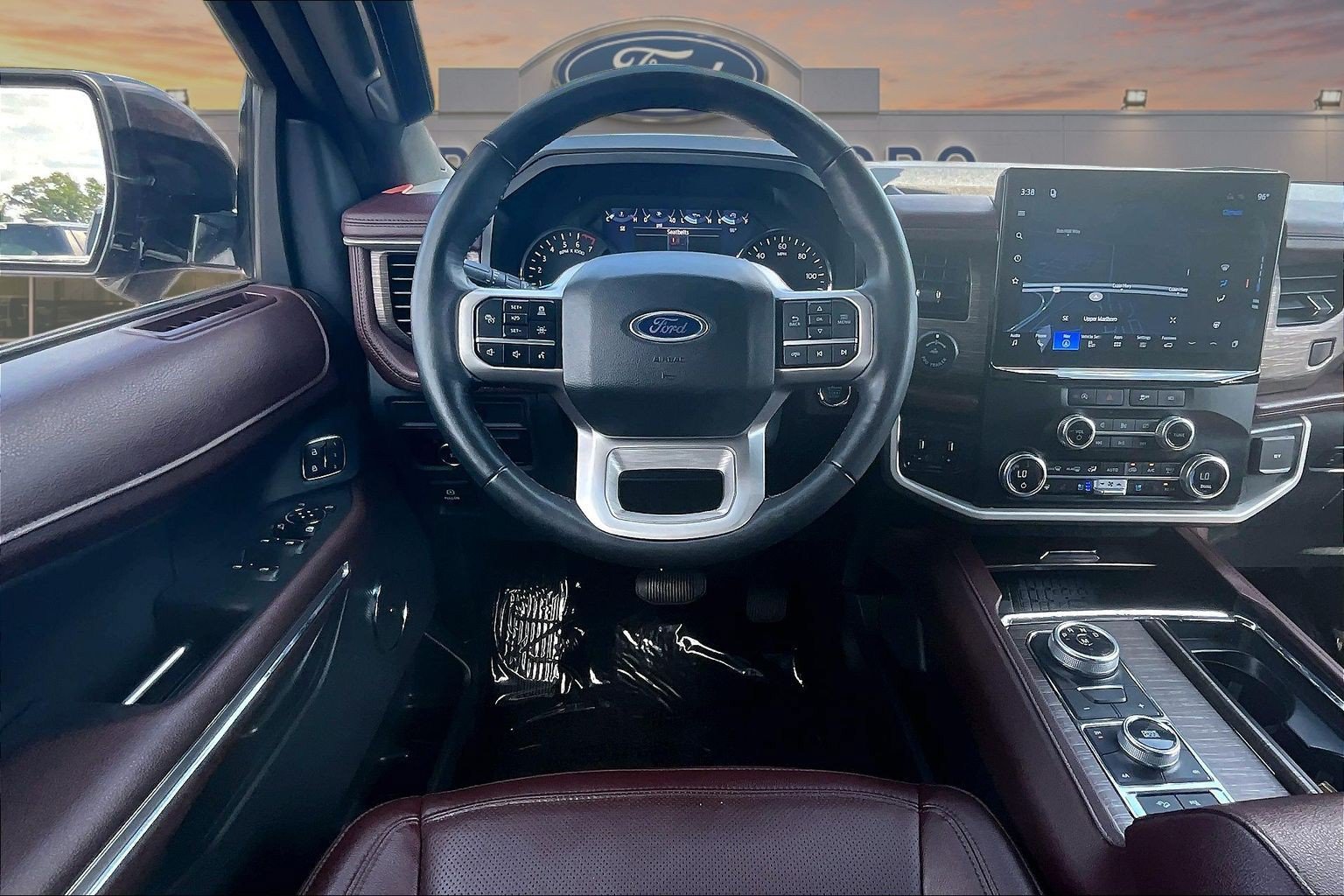 Certified 2023 Ford Expedition Limited AWD/4WD image 5