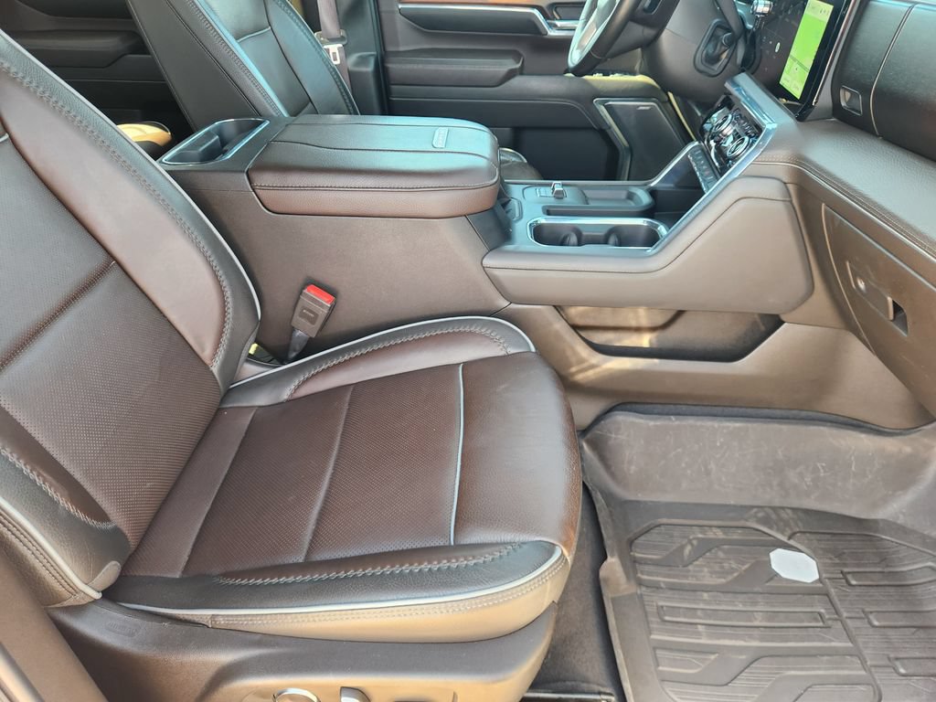 Used 2024 GMC Sierra 2500 Denali w/ Denali Reserve Package AWD/4WD image 13