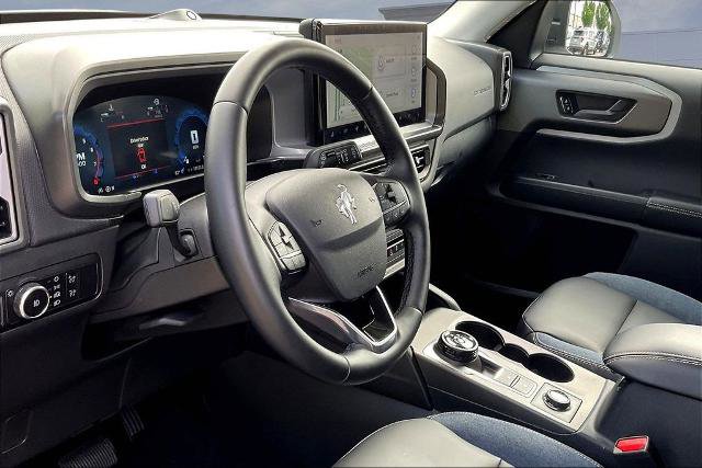 Certified 2025 Ford Bronco Sport Outer Banks w/ Outer Banks Tech Package+ AWD/4WD image 17