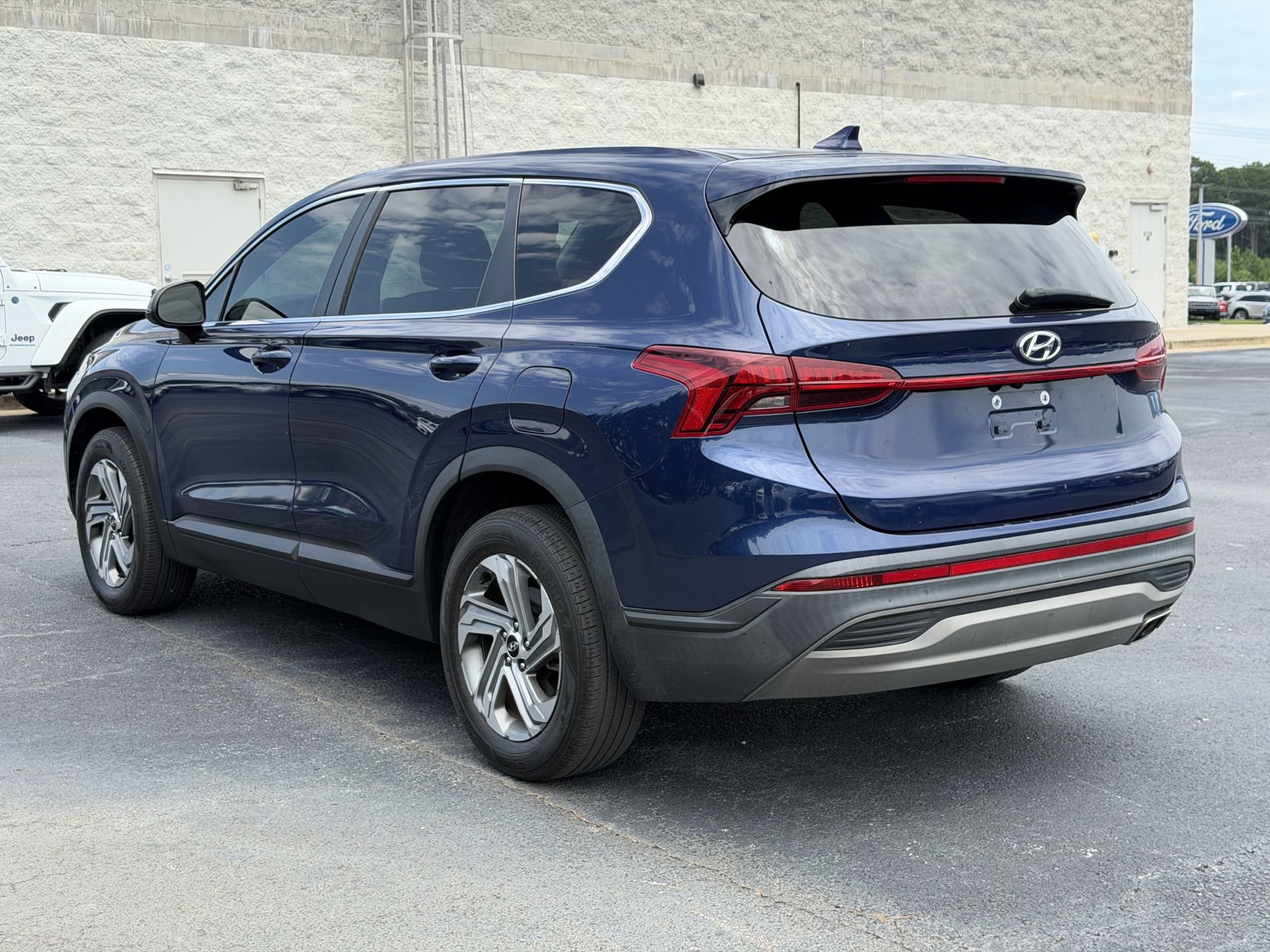 Used 2021 Hyundai Santa Fe SE FWD image 13