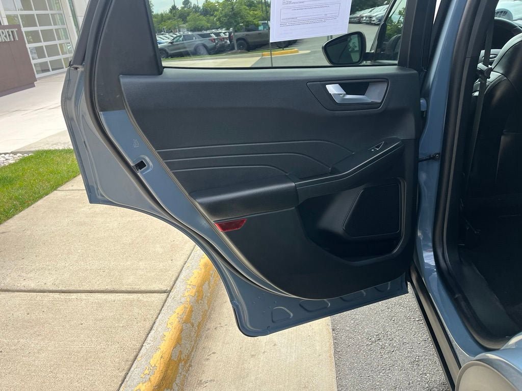 Certified 2025 Ford Escape ST-Line w/ Equipment Group 301A FWD image 18
