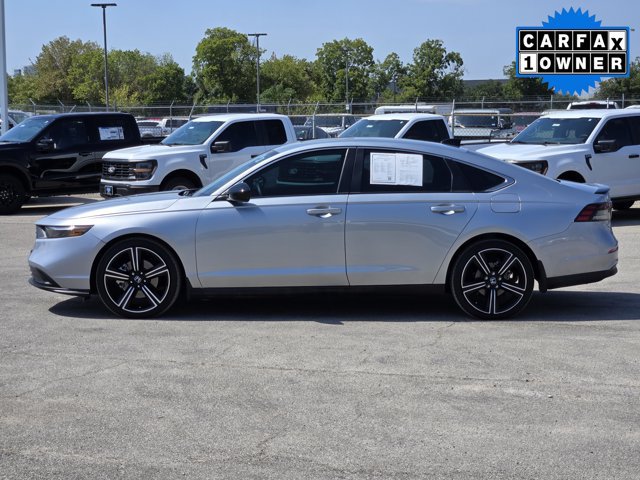 Used 2025 Honda Accord Sport image 4