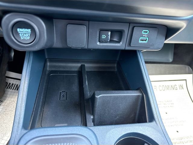 Certified 2024 Ford Maverick Lariat w/ Black Appearance Package image 30