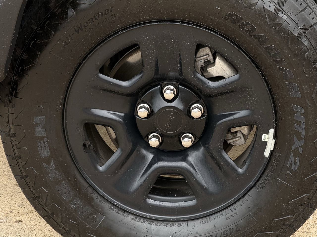 Used 2025 Jeep Wrangler Sport AWD/4WD image 8