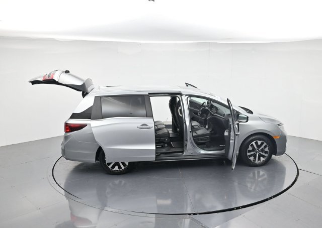 Used 2025 Honda Odyssey EX-L image 47