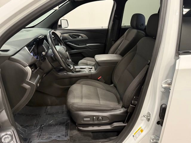 Used 2022 Chevrolet Traverse LT image 14
