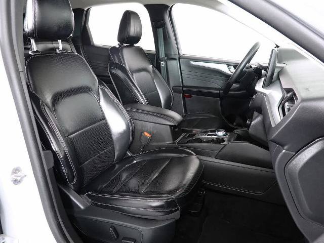 Certified 2025 Ford Escape Platinum AWD/4WD image 14