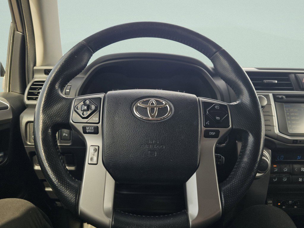 Used 2018 Toyota 4Runner Limited AWD/4WD image 31
