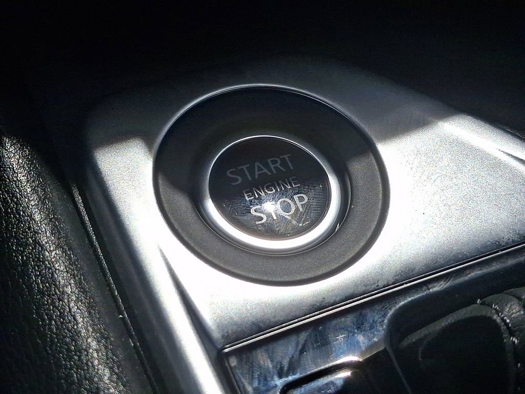 Used 2025 Nissan Sentra SV w/ All-Weather Package FWD image 24