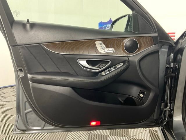 Used 2018 Mercedes-Benz C 300 Sedan image 12