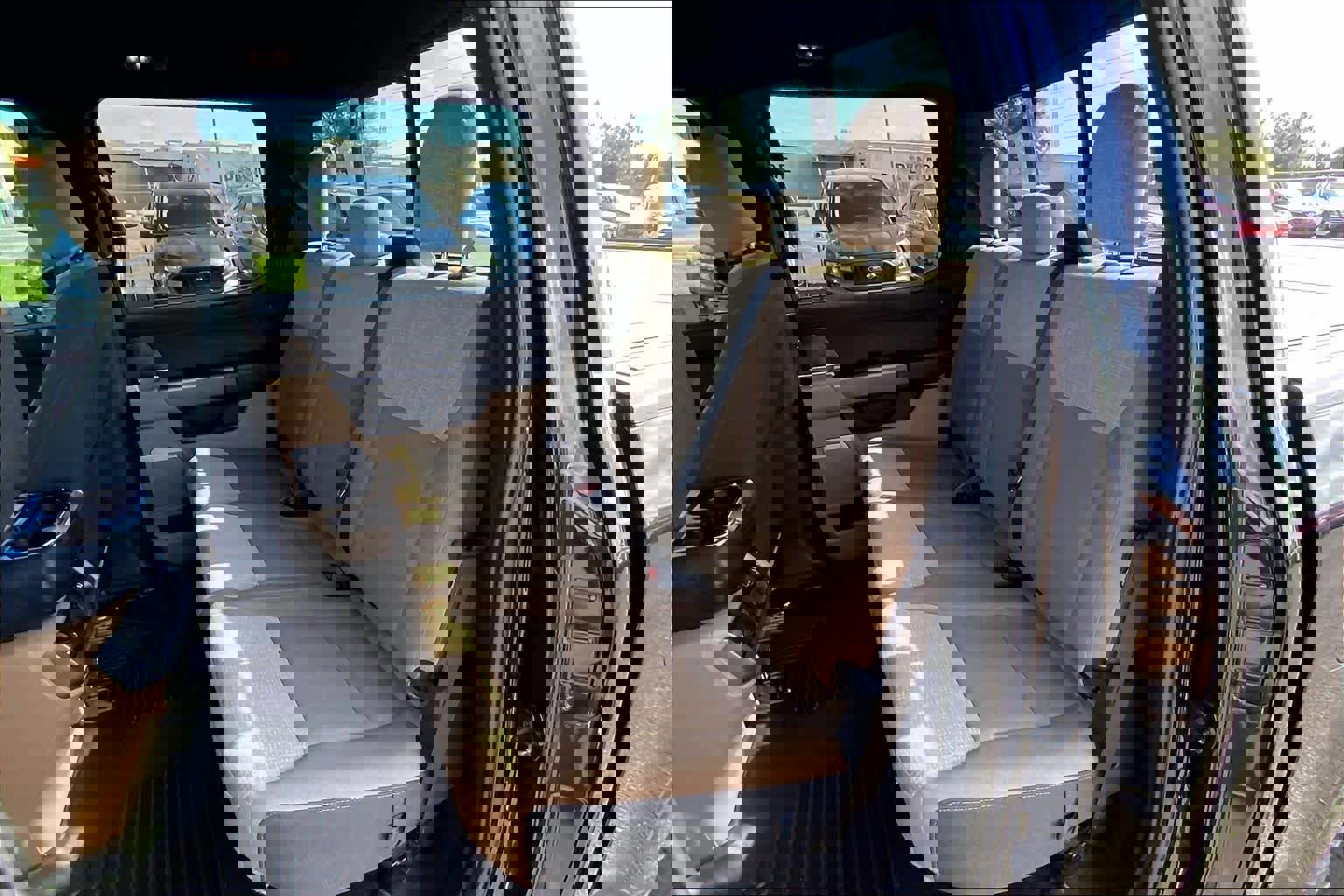 Certified 2022 Ford F150 XLT w/ Equipment Group 302A High image 20