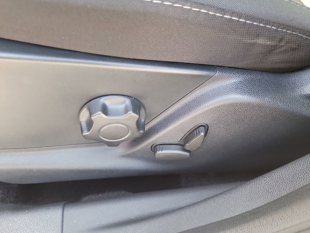 Certified 2020 Ford EcoSport SE w/ Interior Protection Package FWD image 17