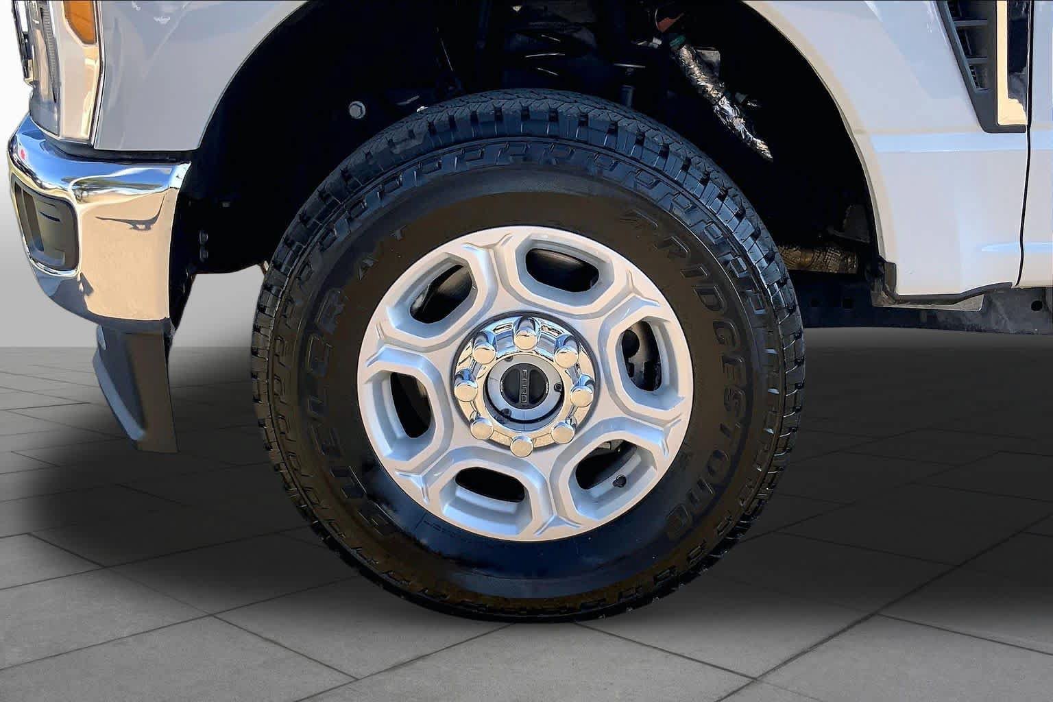 Certified 2025 Ford F250 XLT w/ 360-Degree Camera Package AWD/4WD image 11