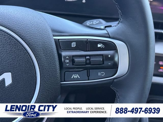 Used 2024 Kia Sportage EX FWD image 21
