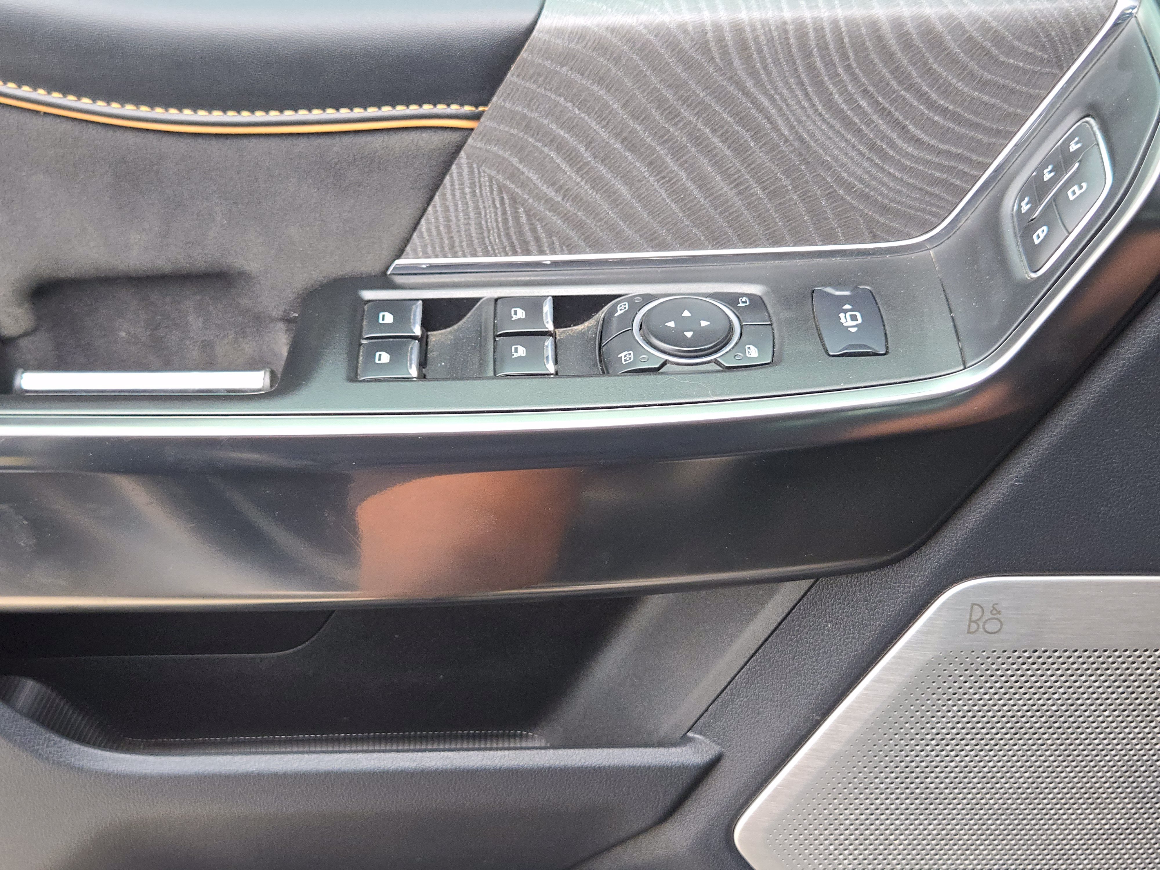 Certified 2024 Ford F250 Platinum w/ FX4 Off-Road Package AWD/4WD image 21