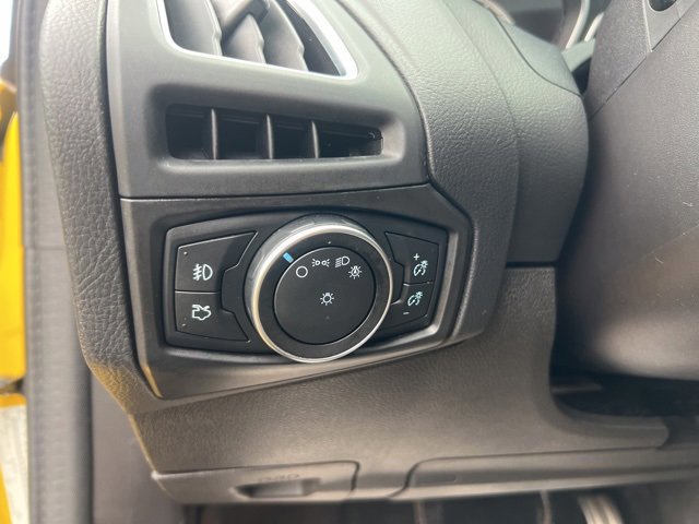 Certified 2017 Ford Focus ST image 9