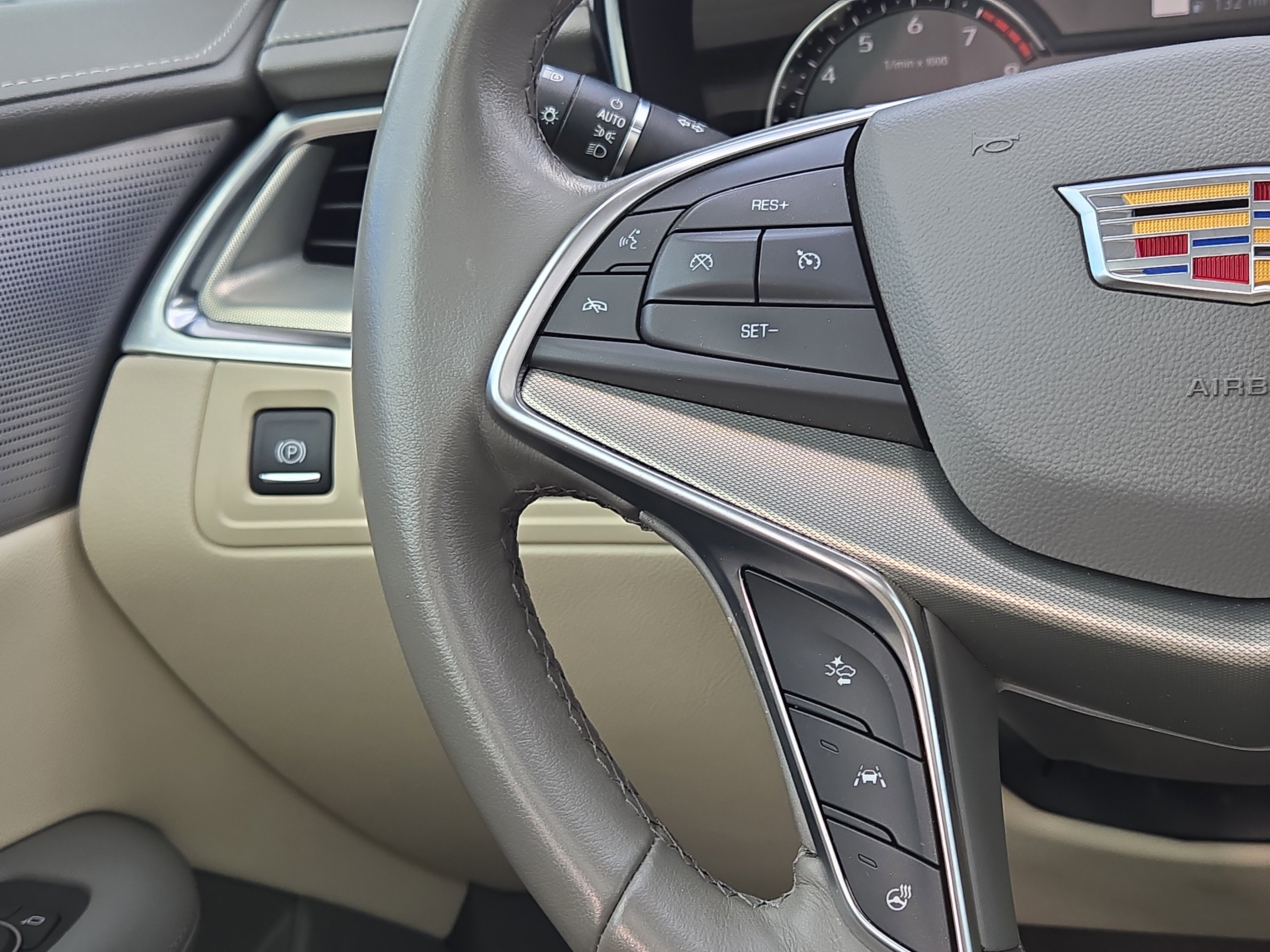 Used 2022 Cadillac XT5 Premium Luxury image 21