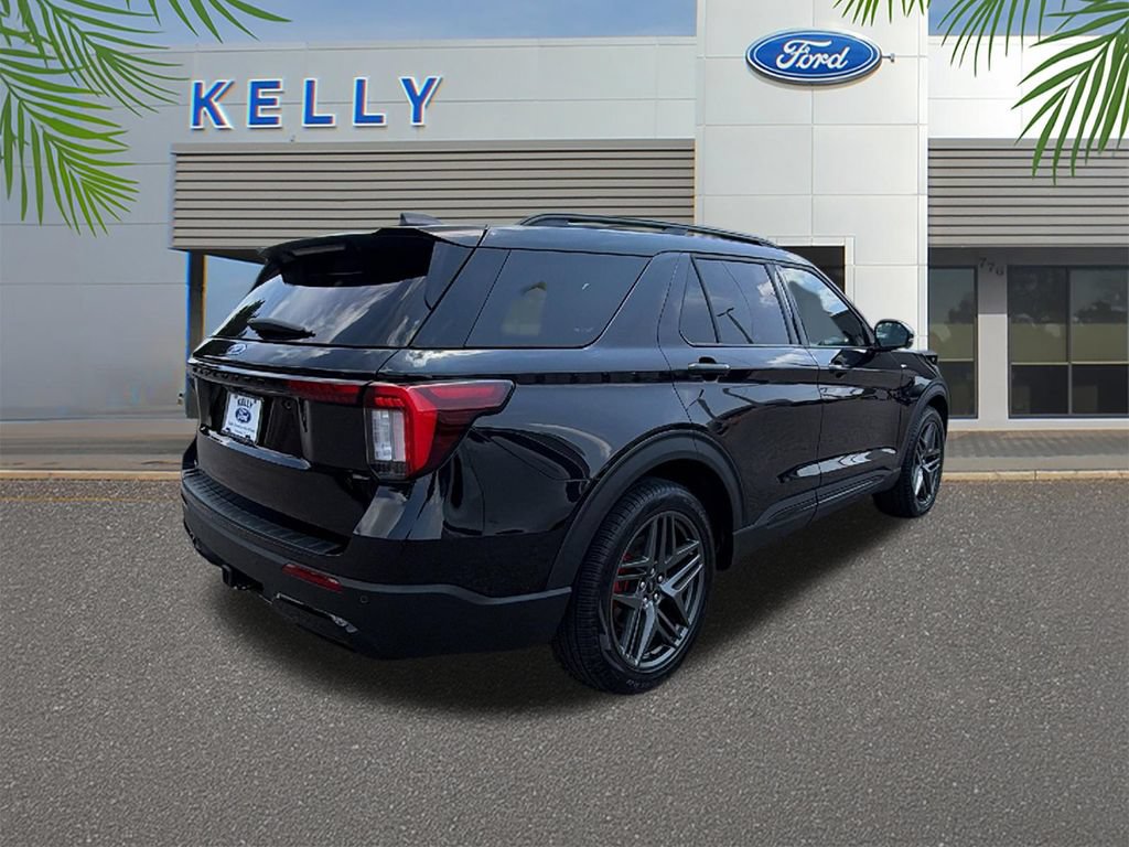 Certified 2026 Ford Explorer ST-Line w/ ST-Line Street Pack RWD image 5