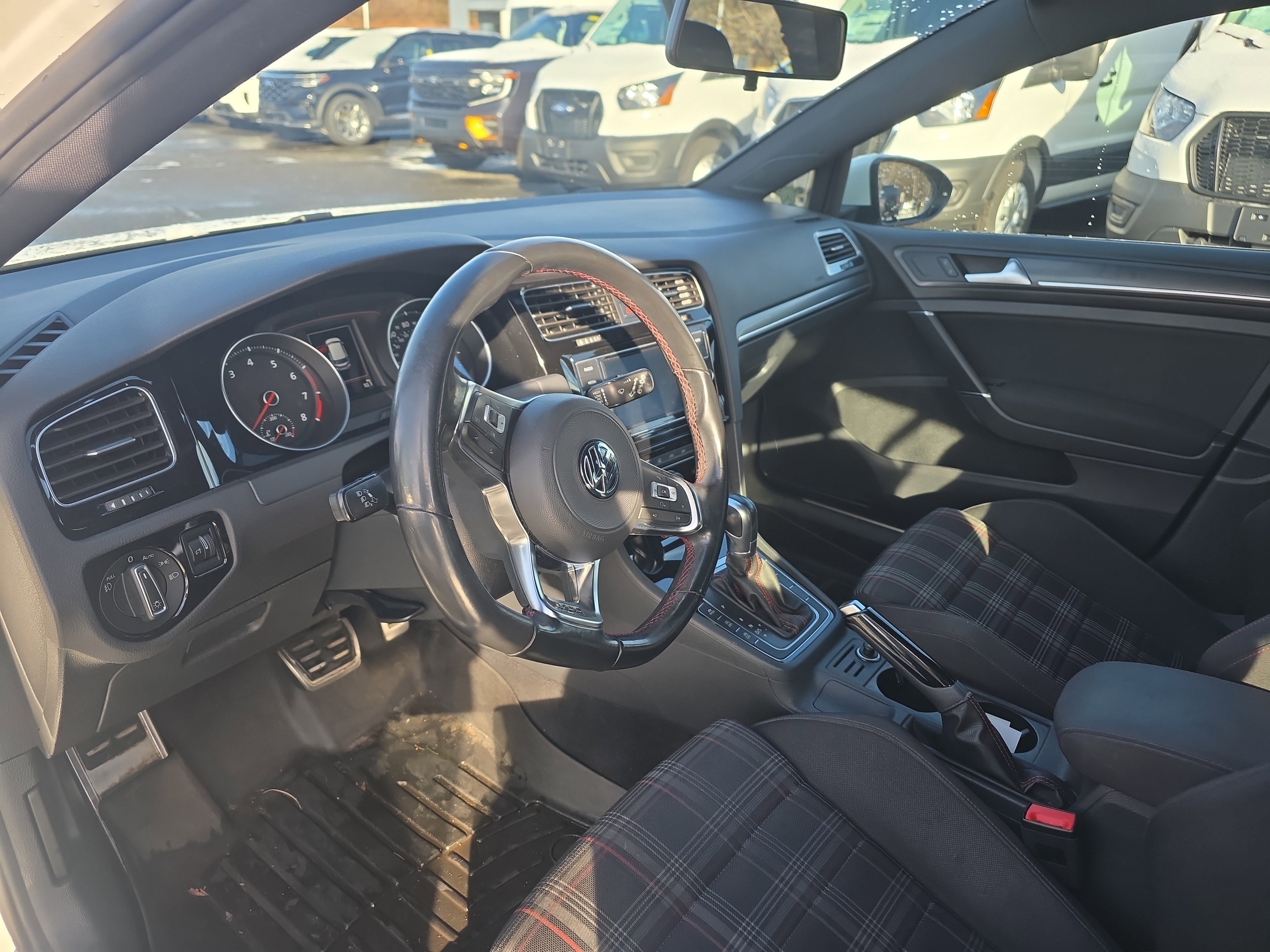 Used 2018 Volkswagen GTI S image 23