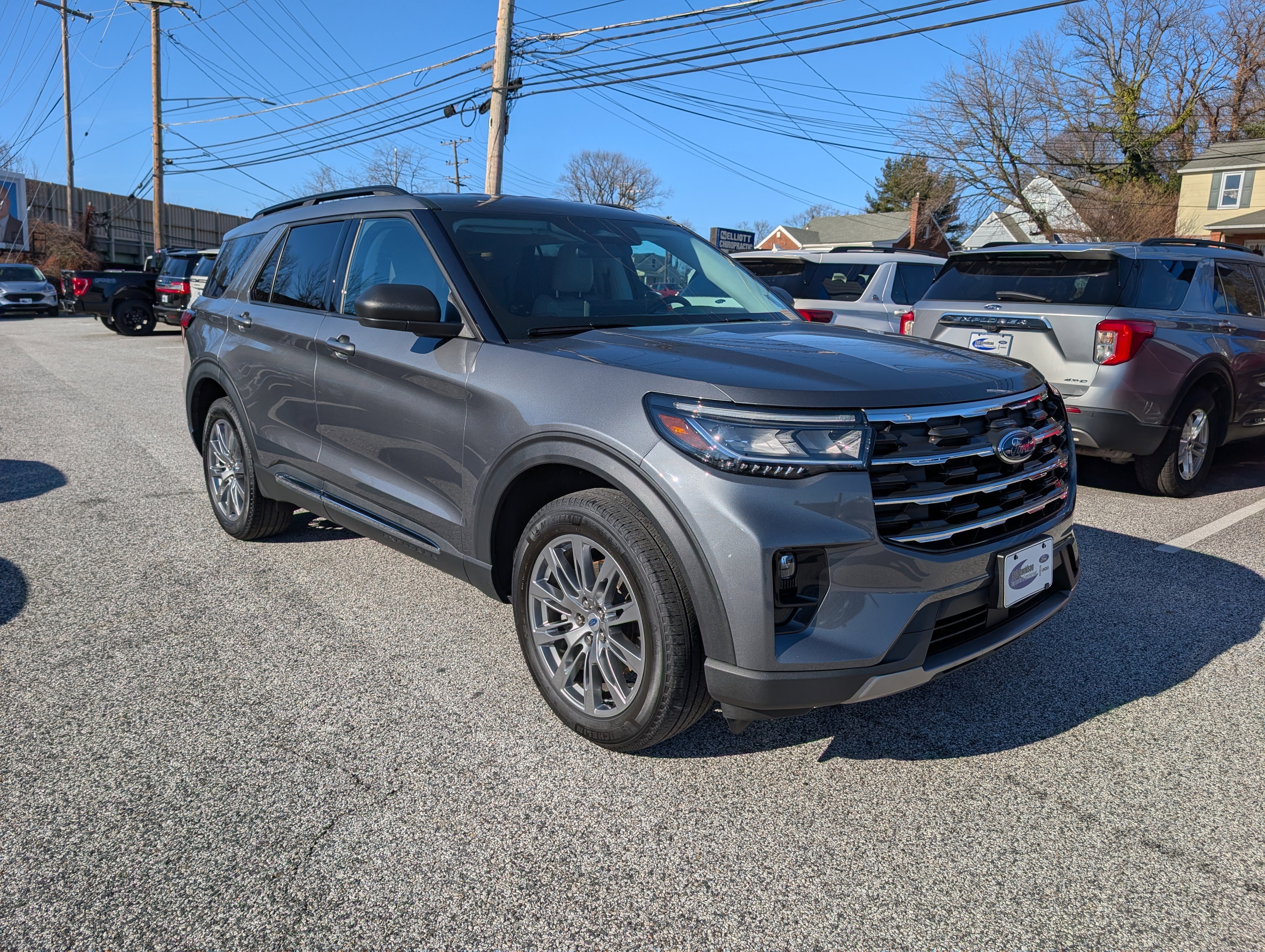 Certified 2025 Ford Explorer Active w/ Active Comfort Package image 9