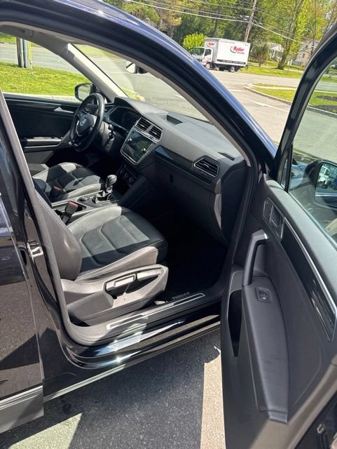 Used 2019 Volkswagen Tiguan SEL Premium AWD/4WD image 20
