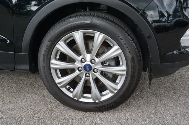 Certified 2018 Ford Escape Titanium FWD image 21