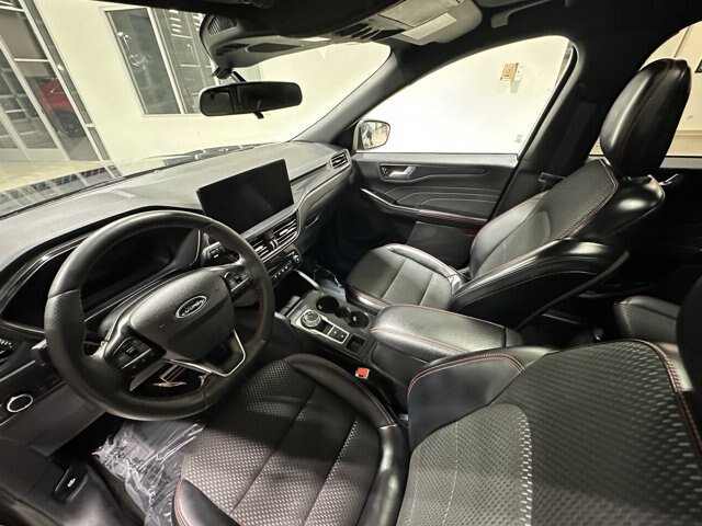 Certified 2024 Ford Escape ST-Line w/ Tech Pack #1 AWD/4WD image 12