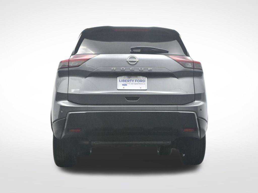 Used 2025 Nissan Rogue SV FWD image 49
