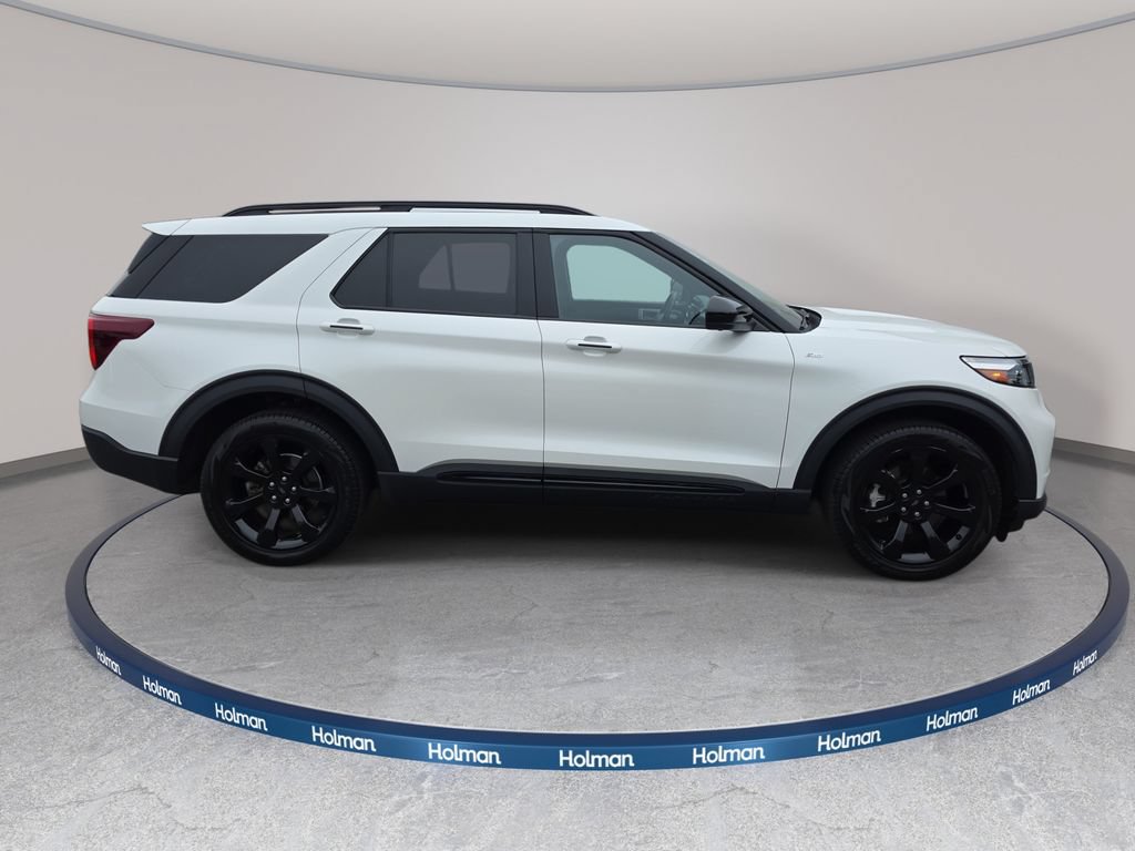 Certified 2023 Ford Explorer ST-Line w/ Class IV Trailer Tow Package AWD/4WD image 4