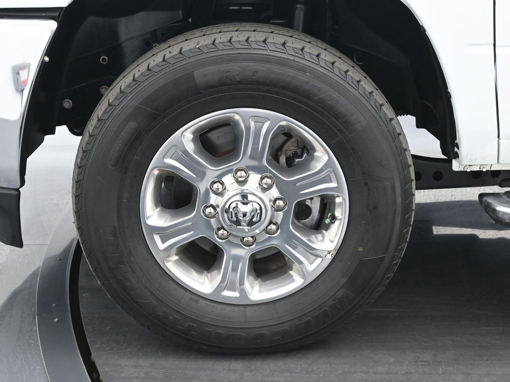 Used 2024 RAM 3500 Big Horn image 23