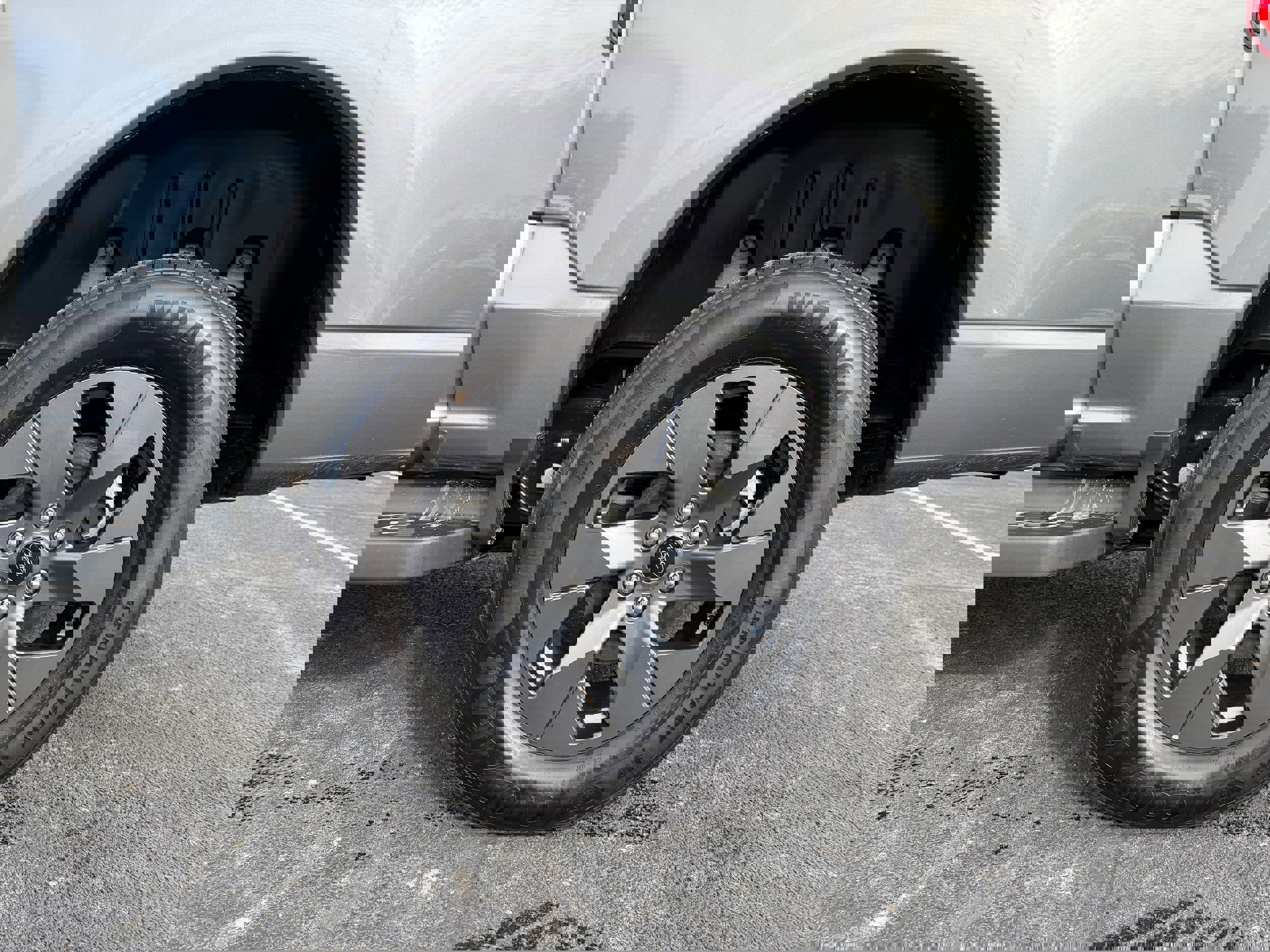 Certified 2025 Ford F150 Lightning Flash image 10