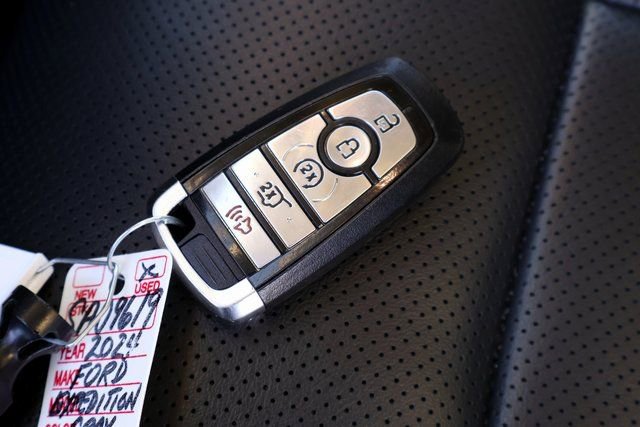 Certified 2024 Ford Expedition Max XLT image 42