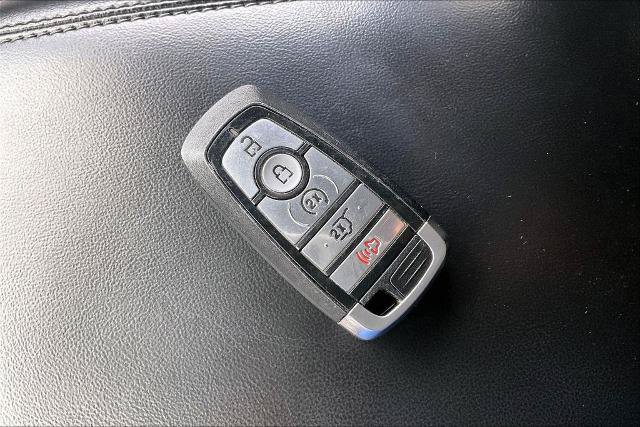 Certified 2022 Ford Explorer XLT w/ Equipment Group 202A RWD image 11